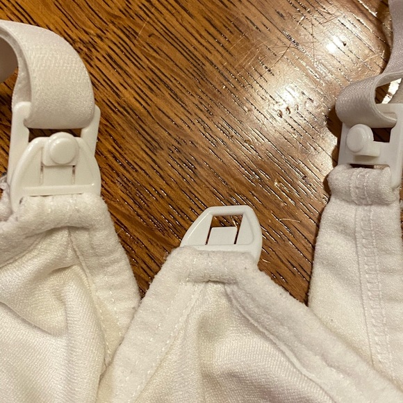 👶 2 (Sm) Maternity/Nursing Bras stretchy, Adjustable Band Size SMALL Two GUC 💜 - Picture 7 of 10